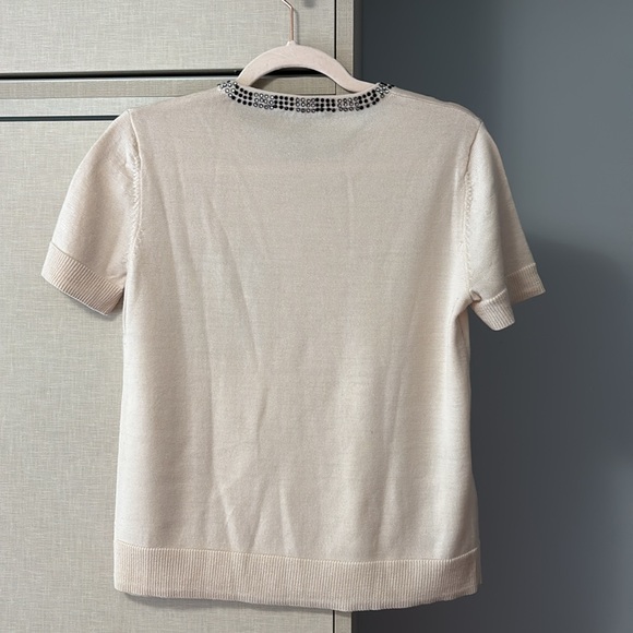 BCBGMaxAzria Cream Short Sleeve sweater Top with studded Pocket and collar. - Picture 5 of 5